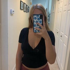 BRANDY MELVILLE WRAP SHIRT